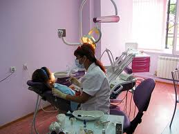 стоматологи в школах